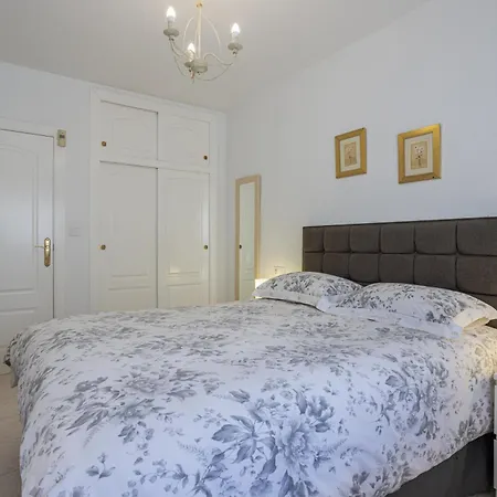 Two Bedroom Apartament In La Florida Lägenhet Alicante